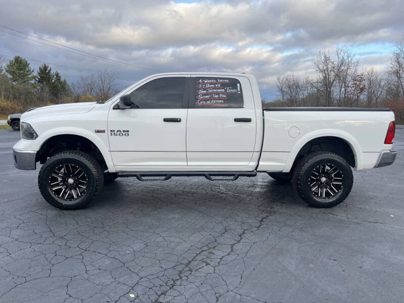 2017 RAM 1500 SLT