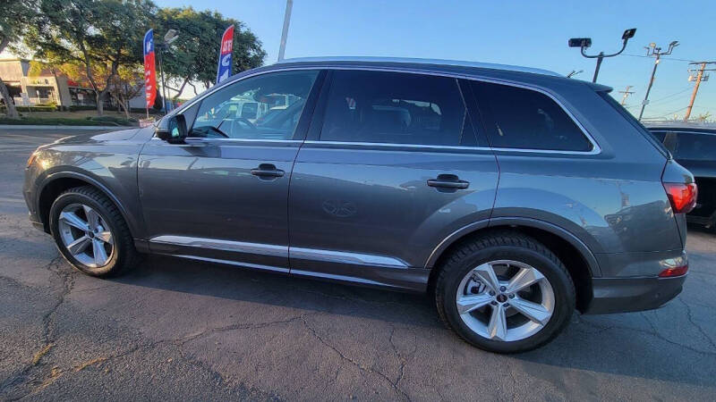 2024 Audi Q7 quattro Premium 45 TFSI