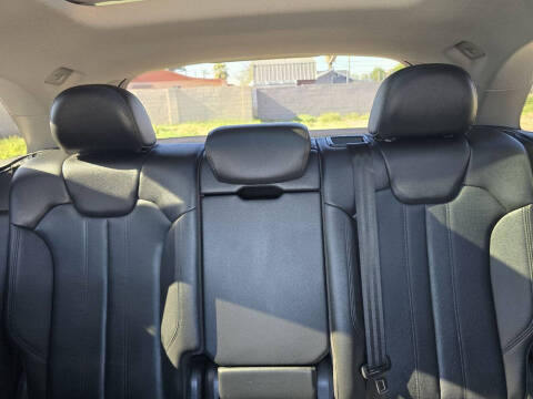 2018 Audi Q5 2.0T quattro Premium Plus