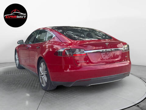 2015 Tesla Model S 90D