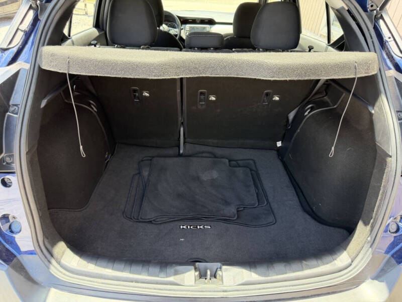2020 Nissan Kicks SV
