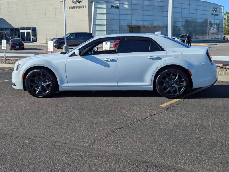 2022 Chrysler 300 S V6