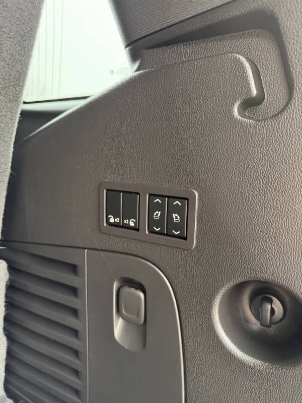 2017 Cadillac Escalade Platinum