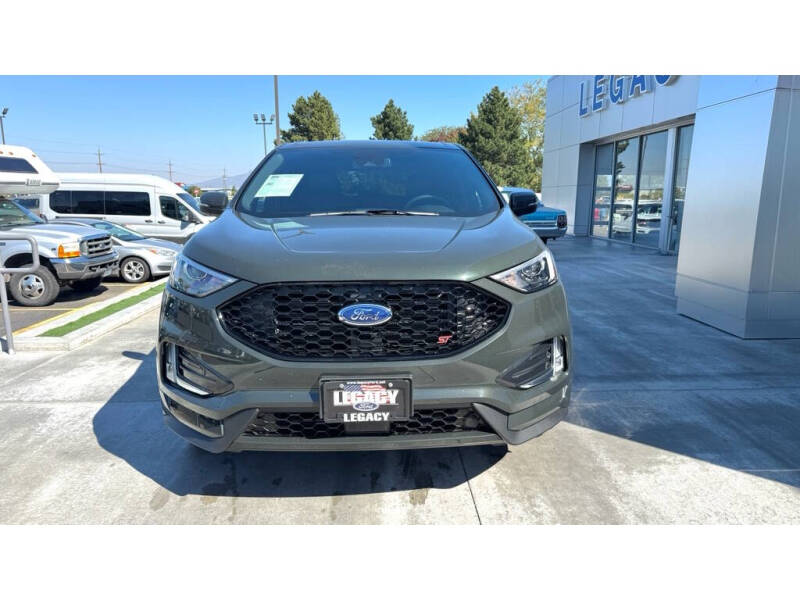 2023 Ford Edge ST