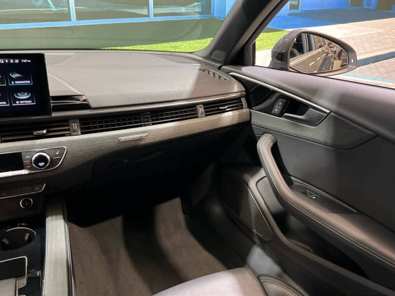 2024 Audi A4 quattro S line Prem Plus 45 TFSI