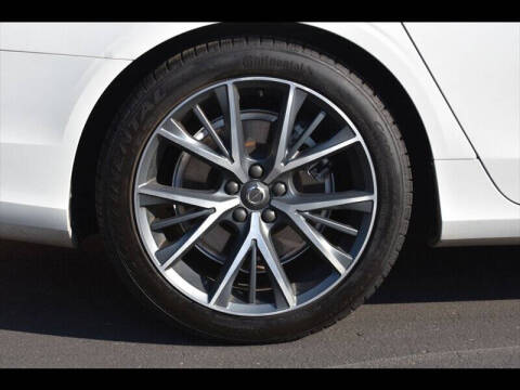 2017 Volvo S90 T5 Momentum