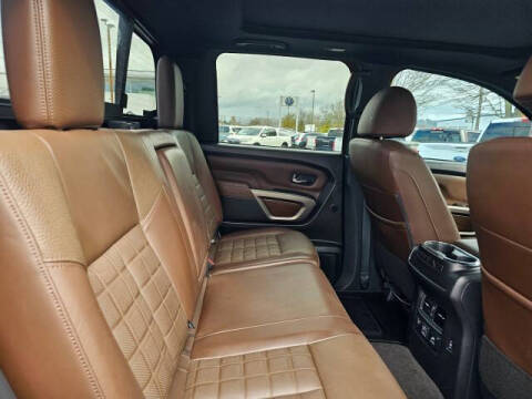 2021 Nissan Titan Platinum Reserve