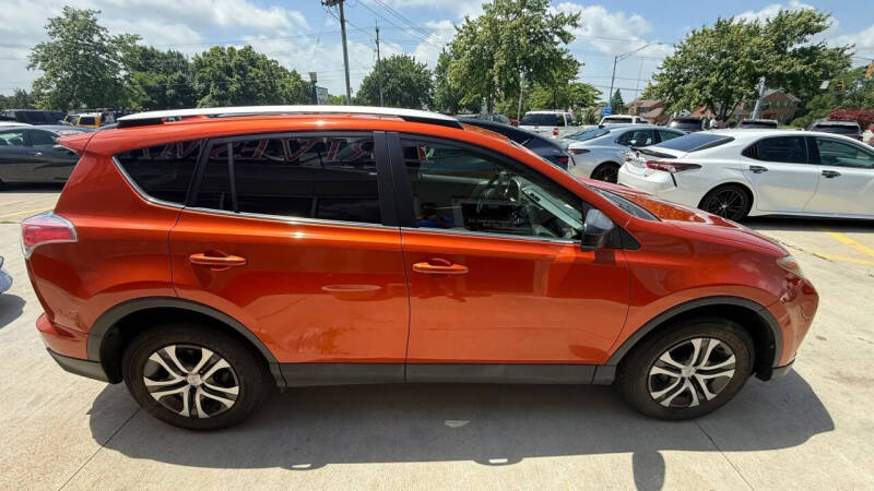 2016 Toyota RAV4 LE