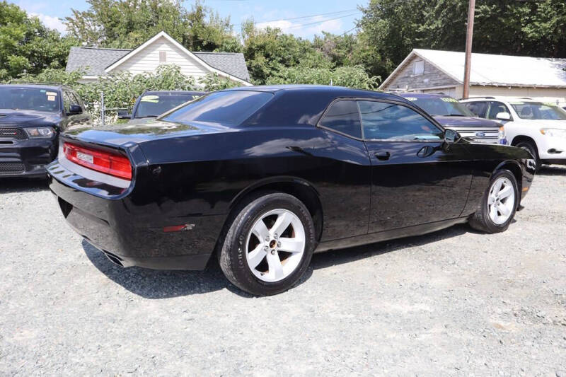 2014 Dodge Challenger SXT
