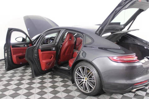 2018 Porsche Panamera