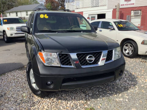 2006 Nissan Pathfinder for sale at Moose Motors in Morganton NC