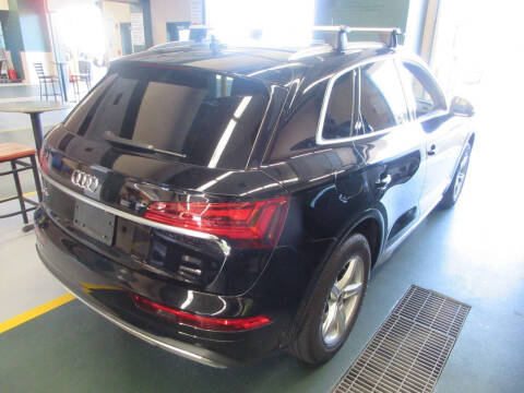 2022 Audi Q5 quattro Premium 40 TFSI