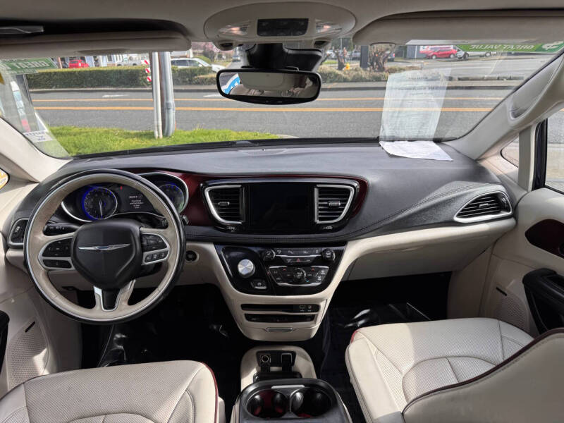 2017 Chrysler Pacifica Limited