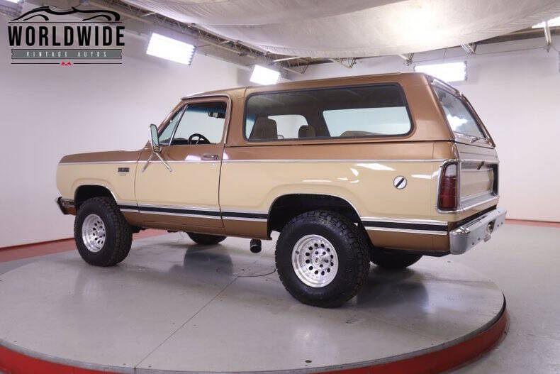 1977 Plymouth Trailduster