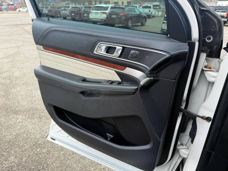 2019 Ford Explorer Platinum