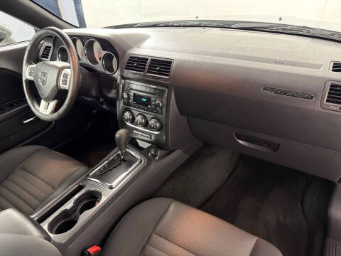 2013 Dodge Challenger SXT