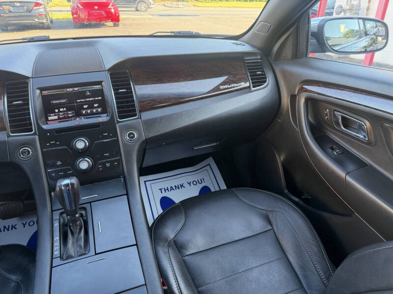 2014 Ford Taurus Limited