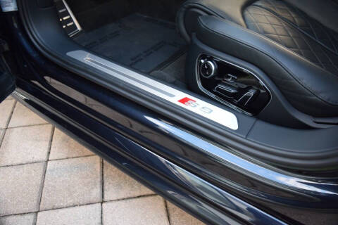 2015 Audi S8 4.0T quattro