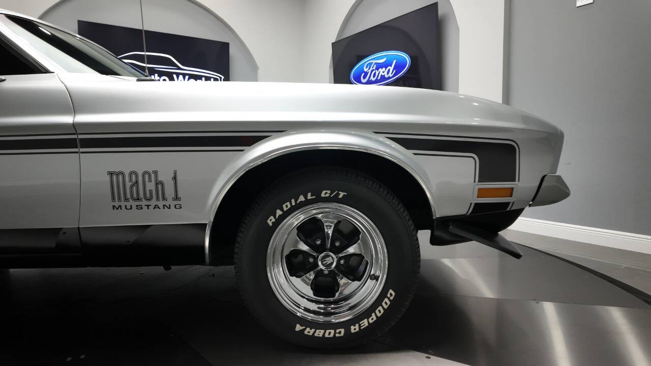 1972 Ford Mustang 11