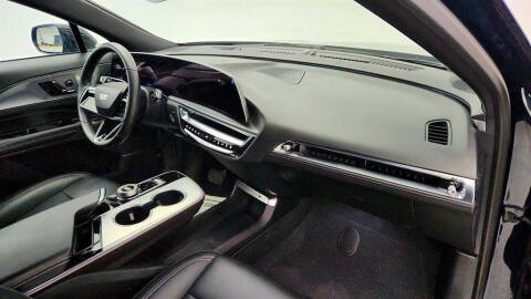 2024 Cadillac LYRIQ Tech
