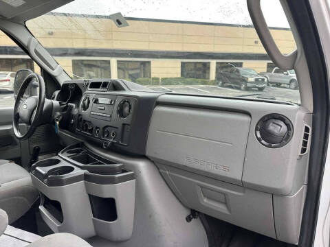 2009 Ford E-Series E-350 SD