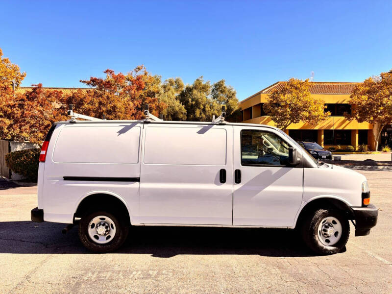 2023 Chevrolet Express 2500