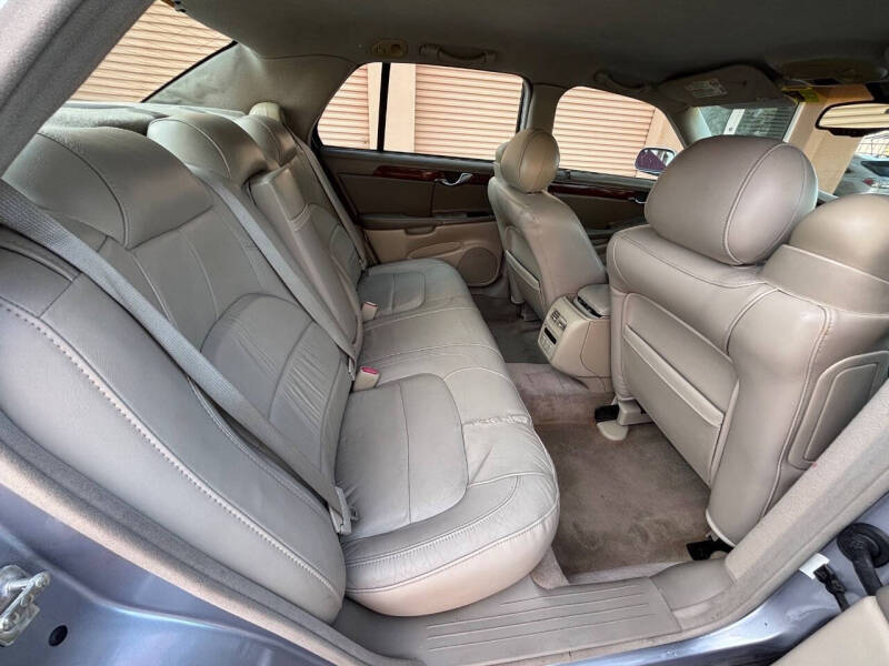 2004 Cadillac DeVille