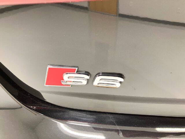 2013 Audi S6 4.0T quattro Prestige