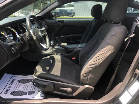 2014 Ford Mustang V6