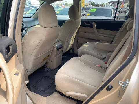 2013 Toyota Highlander Plus