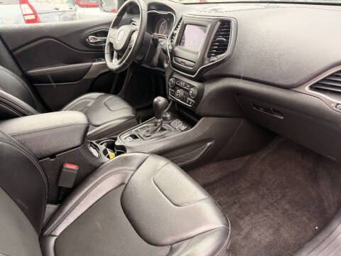 2019 Jeep Cherokee Latitude Plus