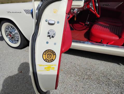 1957 Ford Thunderbird