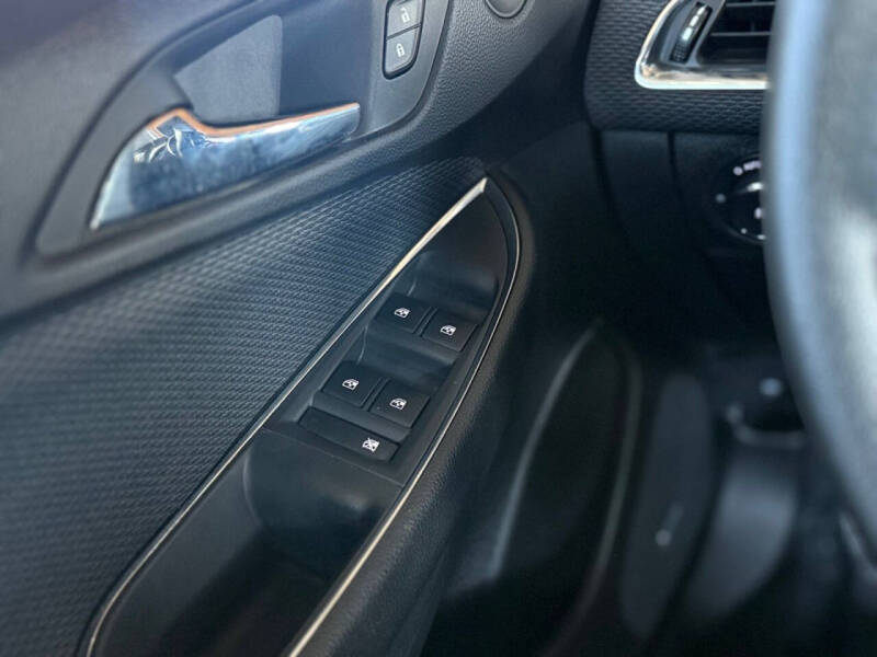 2017 Chevrolet Cruze LT Auto