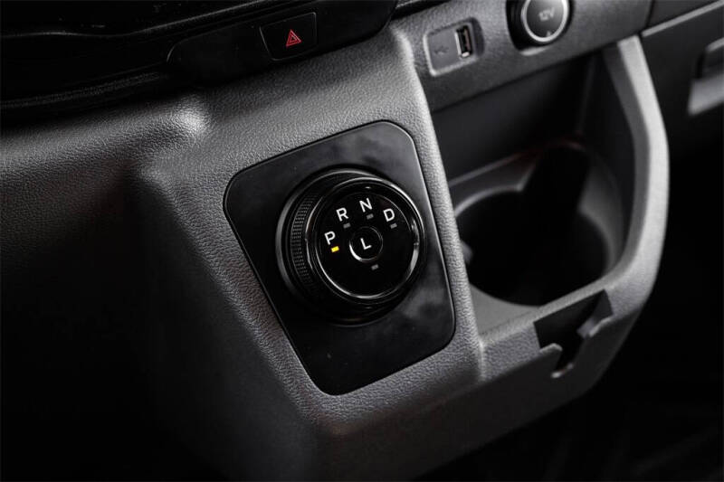 2022 Ford E-Transit 350