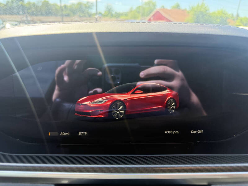 2022 Tesla Model S Plaid