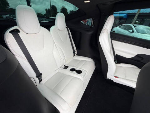 2022 Tesla Model X Plaid
