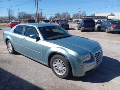 2008 Chrysler 300 for sale at Friendship Auto Sales in Broken Arrow OK