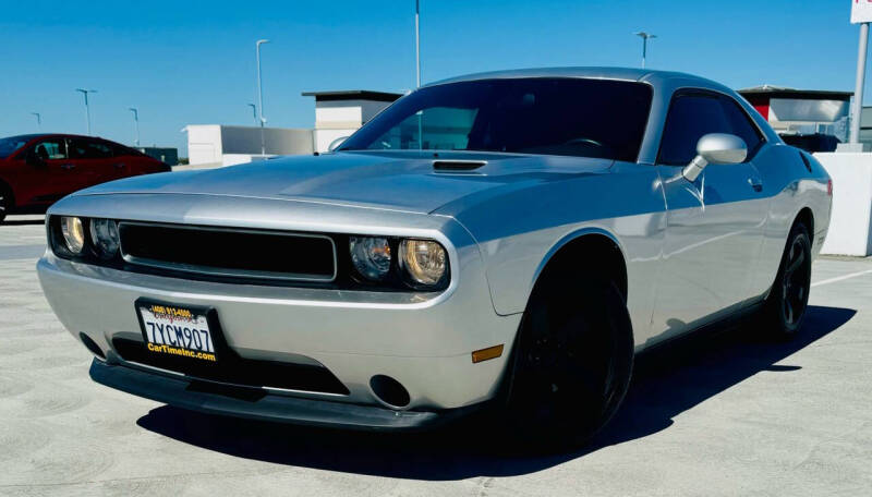 2012 Dodge Challenger SXT Plus