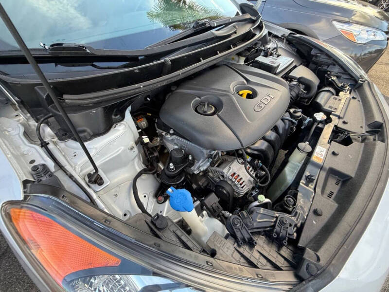 2017 Hyundai Elantra GT