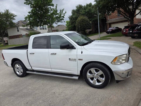 2016 RAM 1500 SLT