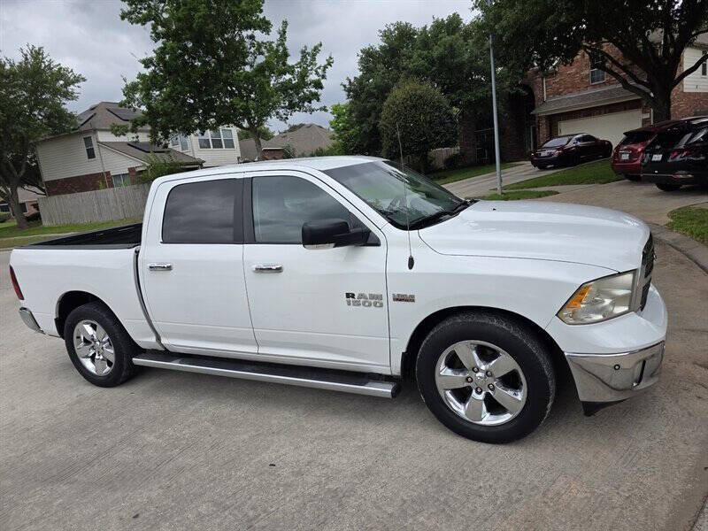 2016 RAM 1500 SLT