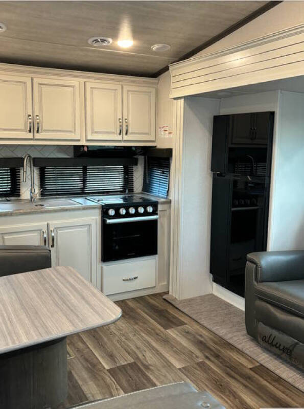 2023 Keystone RV Cougar 23MLE