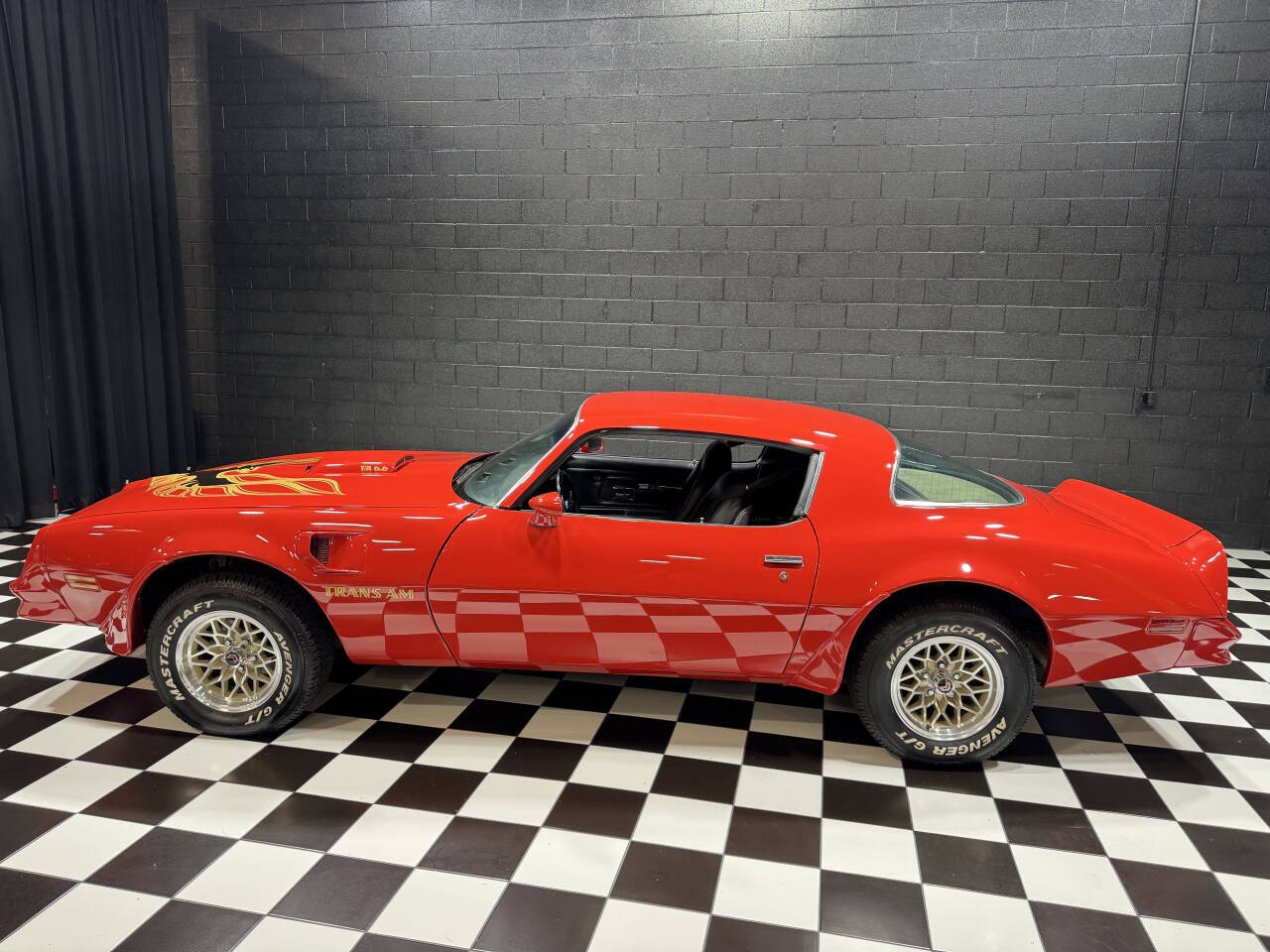 1977 Pontiac Firebird Trans Am 13