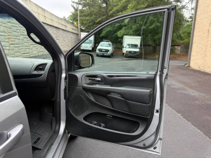 2017 Dodge Grand Caravan