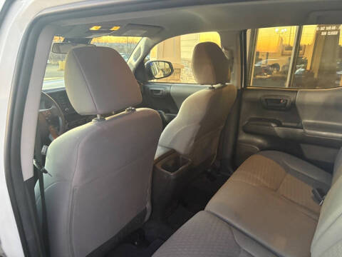 2022 Toyota Tacoma SR V6