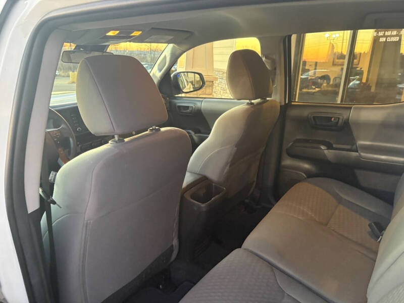 2022 Toyota Tacoma SR V6