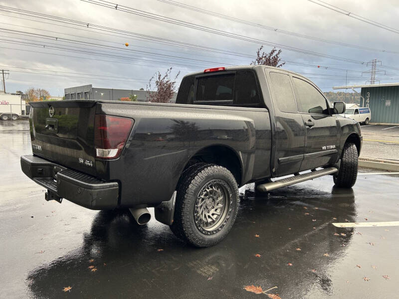 2014 Nissan Titan SV