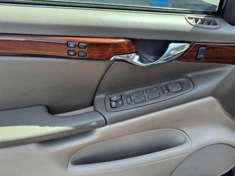 2003 Cadillac DeVille