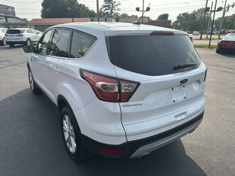 2017 Ford Escape SE