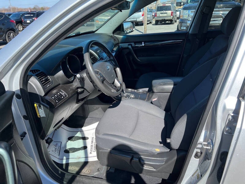 2012 Kia Sorento LX